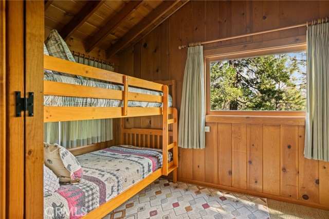 28772 Cedar, Lake Arrowhead, CA 92352