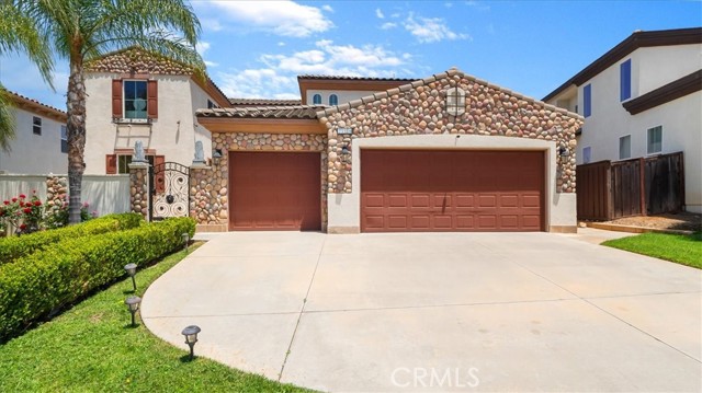 Detail Gallery Image 1 of 65 For 23386 Calle Pepita Rd, Corona,  CA 92883 - 6 Beds | 4 Baths