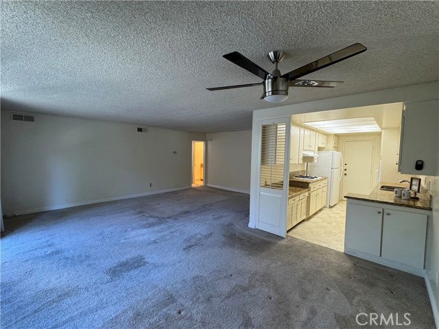 Detail Gallery Image 14 of 34 For 330 W California Bld #203,  Pasadena,  CA 91105 - 1 Beds | 2 Baths