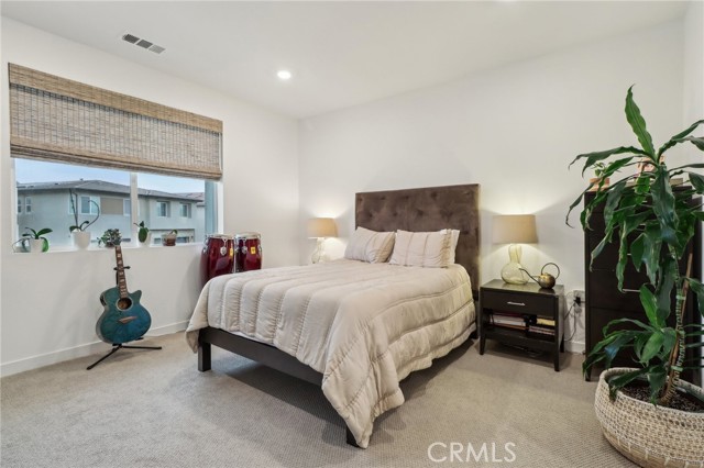 Detail Gallery Image 16 of 36 For 27230 Red Willow Ct, Valencia,  CA 91381 - 3 Beds | 2/1 Baths