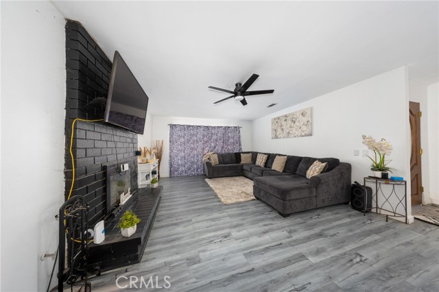 Detail Gallery Image 7 of 47 For 12943 California, Yucaipa,  CA 92399 - 3 Beds | 2 Baths