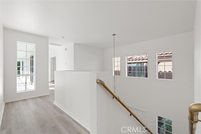 646 Avenue B photo 13