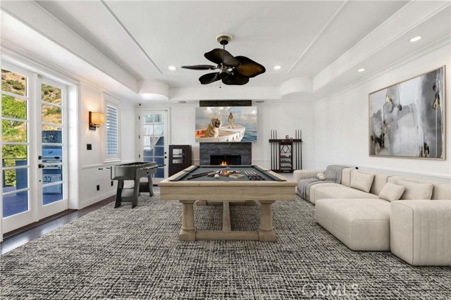 8655 Hillside Avenue, Los Angeles CA: https://media.crmls.org/medias/53344e58-6a85-469c-a44e-6cf7250dc25f.jpg