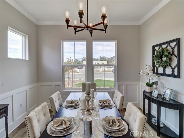 Detail Gallery Image 4 of 51 For 35871 Wildwood Crest Dr, Yucaipa,  CA 92399 - 5 Beds | 3/1 Baths