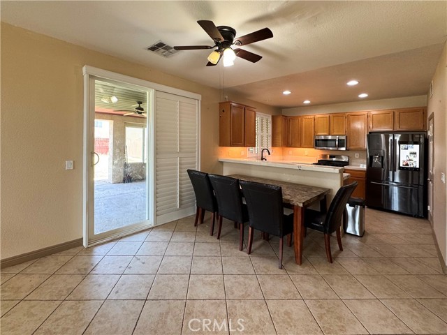 Image 4 of 13 For 1398 Meadowview Avenue