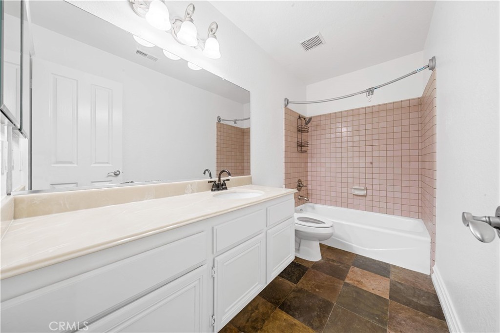 MLS #OC25250292 image #20