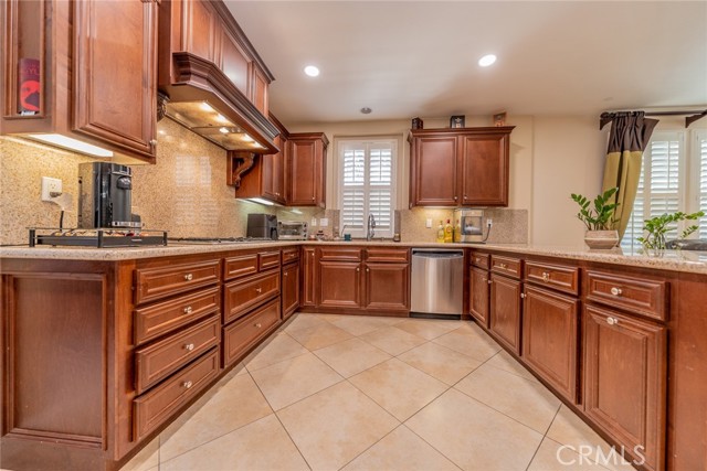 Detail Gallery Image 22 of 68 For 1251 W Daffodil Ave, La Habra,  CA 90631 - 4 Beds | 3/1 Baths