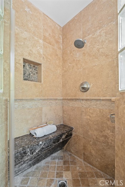26536 Morena Drive, Mission Viejo CA: https://media.crmls.org/medias/533669f8-b3c7-40d8-98d2-6753817f2bf3.jpg