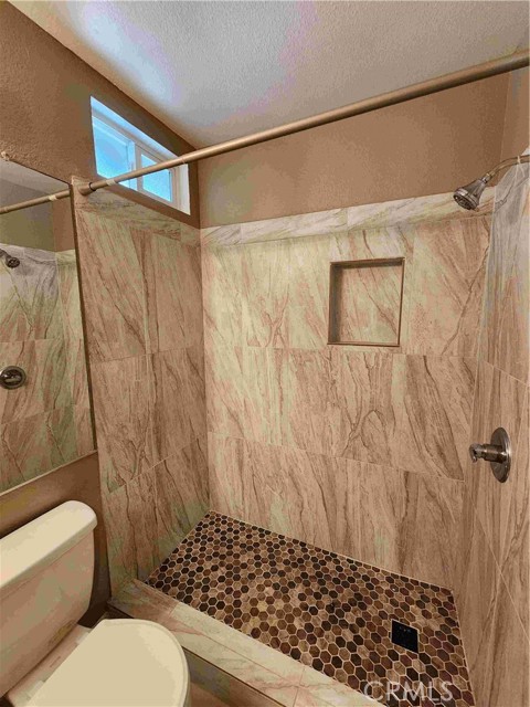 Detail Gallery Image 8 of 29 For 40162 Ravenwood Dr, Murrieta,  CA 92562 - 3 Beds | 2 Baths
