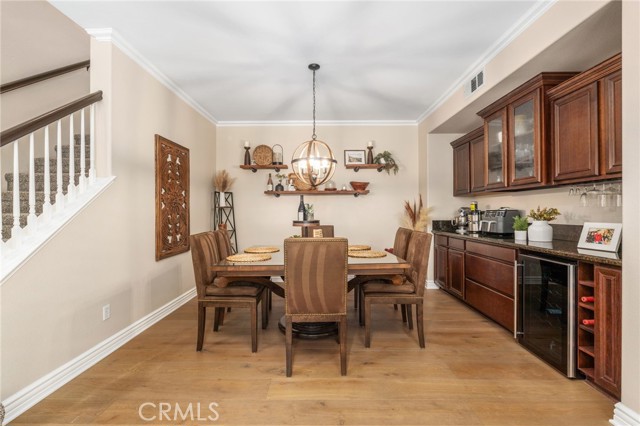 14131 Apple Grove Court, Eastvale CA: https://media.crmls.org/medias/53370cf7-4e16-47e6-8e78-09c1ad2c643b.jpg