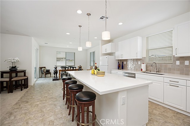 Detail Gallery Image 10 of 42 For 36225 Beacon Light Way, Wildomar,  CA 92595 - 3 Beds | 2 Baths