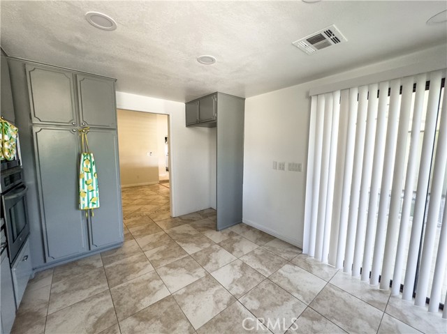 Detail Gallery Image 24 of 68 For 8528 Warwick Dr, Desert Hot Springs,  CA 92240 - 3 Beds | 2 Baths