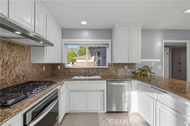 Detail Gallery Image 10 of 64 For 2178 Cheam Ave, Simi Valley,  CA 93063 - 3 Beds | 2 Baths