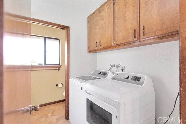 19996 Eyota Road, Apple Valley CA: https://media.crmls.org/medias/533a49a5-0801-4d9b-b6cb-1fafb178f97f.jpg