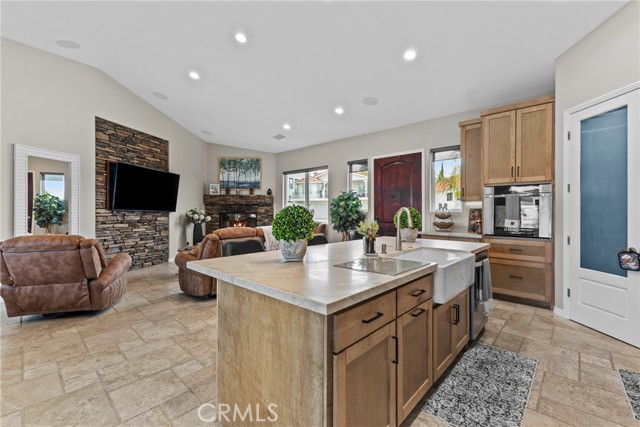 Detail Gallery Image 11 of 53 For 29710 Buggywhip Ct, Canyon Lake,  CA 92587 - 4 Beds | 3/1 Baths