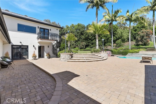 Detail Gallery Image 18 of 75 For 10372 Crawford Canyon Rd, Santa Ana,  CA 92705 - 5 Beds | 7/1 Baths