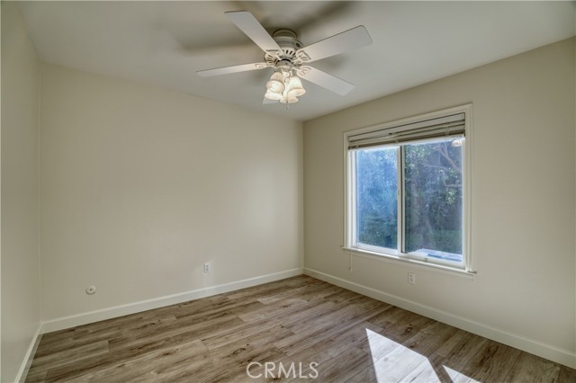 Detail Gallery Image 23 of 29 For 19946 Turnberry, Tarzana,  CA 91356 - 4 Beds | 2/1 Baths