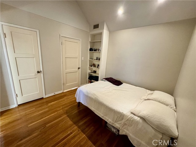 Detail Gallery Image 23 of 24 For 6552 Aqueduct Ave, Van Nuys,  CA 91406 - 3 Beds | 2/1 Baths