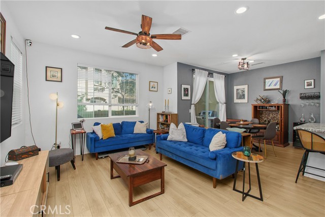 Detail Gallery Image 3 of 53 For 31541 Calle Canto, Temecula,  CA 92592 - 3 Beds | 2/1 Baths