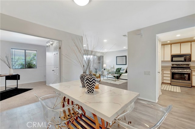 Detail Gallery Image 7 of 35 For 3605 E Anaheim St #316,  Long Beach,  CA 90804 - 3 Beds | 2 Baths