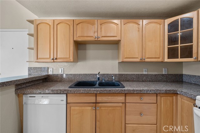 Detail Gallery Image 17 of 31 For 282 Parkview Dr, Lake Elsinore,  CA 92530 - 2 Beds | 1 Baths