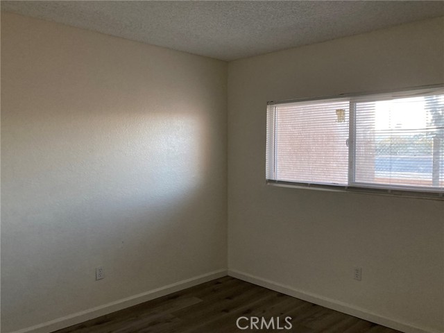 1131 Barstow Road, Barstow CA: https://media.crmls.org/medias/533ec08f-a962-48b0-9851-d94f3df01366.jpg