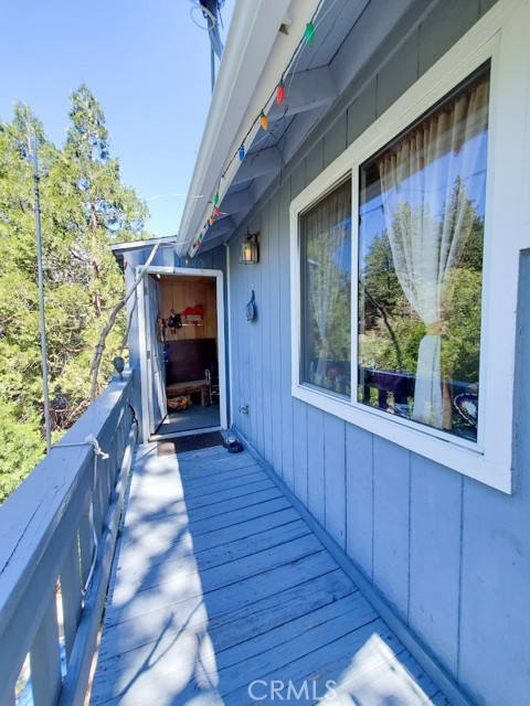 Detail Gallery Image 10 of 24 For 33010 Donner Ln, Arrowbear,  CA 92382 - 2 Beds | 2 Baths