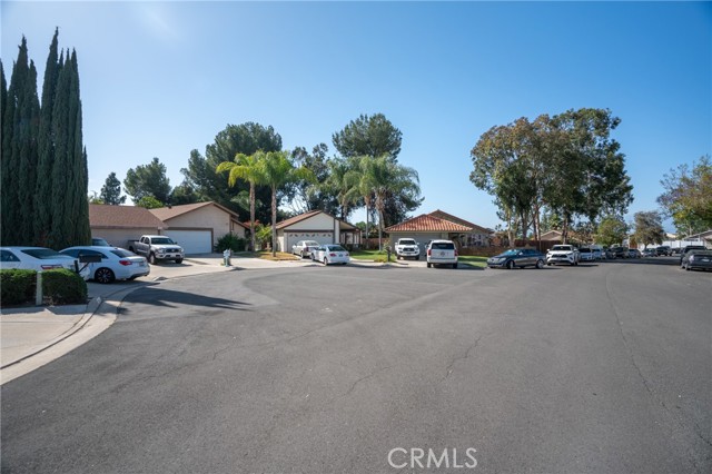 1576 Chalgrove Dr, Corona, CA 92882