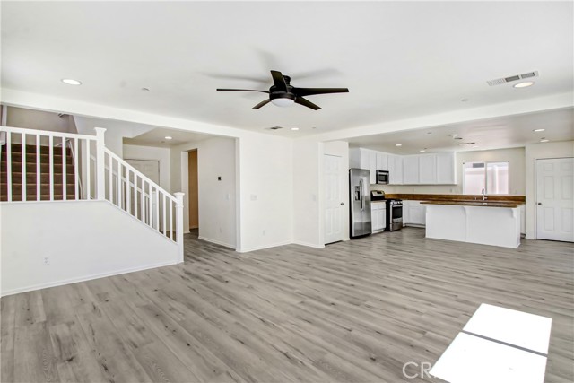 Detail Gallery Image 4 of 20 For 35115 Fennel, Lake Elsinore,  CA 92532 - 4 Beds | 3 Baths