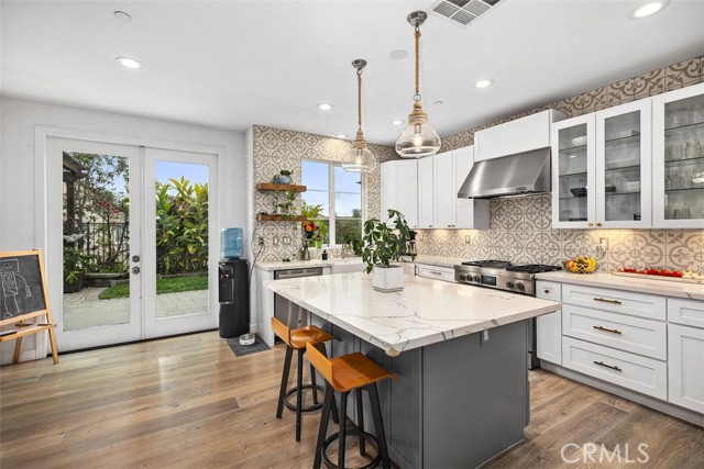 19 Via Cuenta Nueva, San Clemente CA: https://media.crmls.org/medias/53425600-36a6-4aa2-a236-6764af81ae8b.jpg
