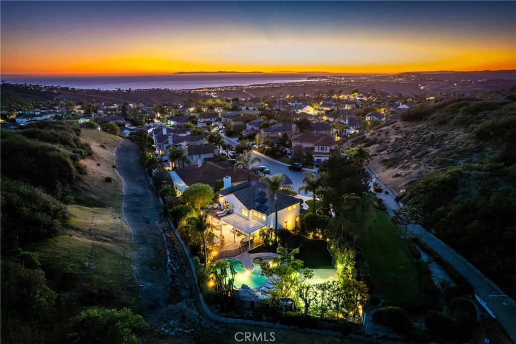 https://media.crmls.org/medias/53432fe3-f742-492f-910f-9a791b3a1a97.jpg?preset=X-Large