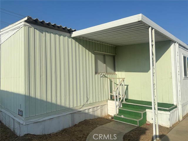33013 Arbolado Lane, Lake Elsinore CA: https://media.crmls.org/medias/534466f9-39a4-4b61-87ff-f262a45296fe.jpg