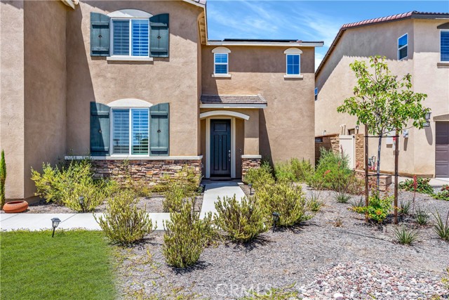 Detail Gallery Image 3 of 36 For 33116 Table Rock Dr, Winchester,  CA 92596 - 5 Beds | 3 Baths