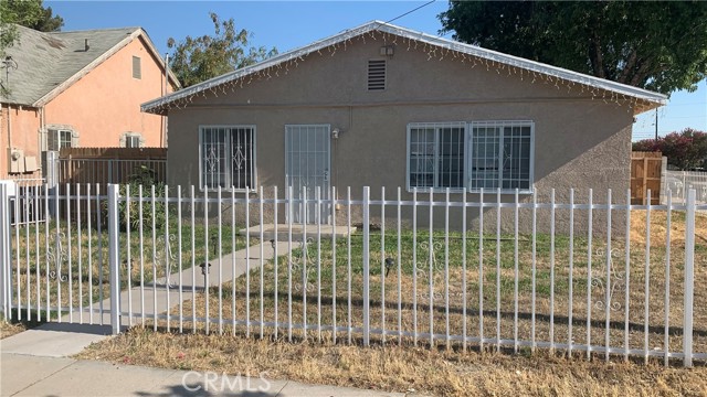 1495 W 9th St, San Bernardino, CA 92411