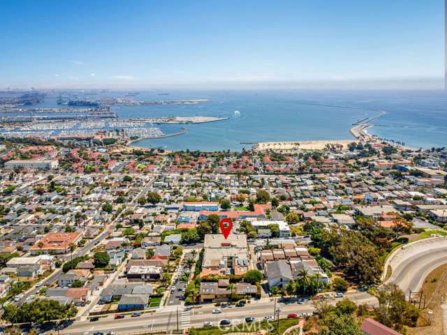 711 W 33rd Street, San Pedro CA: https://media.crmls.org/medias/53473115-42ad-41fc-a0db-caae73c42145.jpg