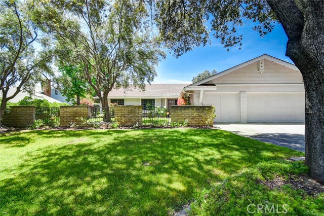 Detail Gallery Image 2 of 52 For 1919 Austin Ct, Claremont,  CA 91711 - 4 Beds | 2 Baths