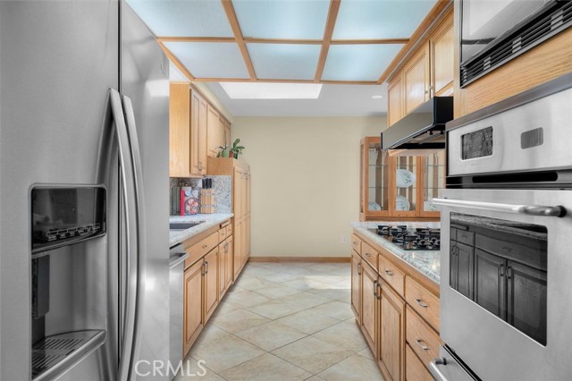 Detail Gallery Image 10 of 53 For 26826 Rolling Vista Dr, Lomita,  CA 90717 - 5 Beds | 3 Baths