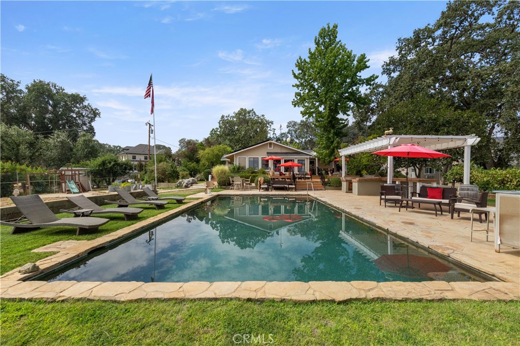 5615 Highland Springs Road, Lakeport, CA 95453