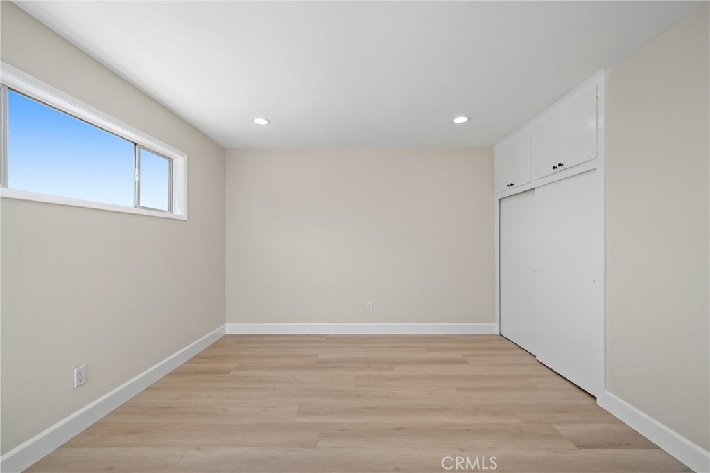https://media.crmls.org/medias/53494d3b-cc88-43cc-8078-5aa3f8649499.jpg?preset=X-Large