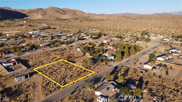 Detail Gallery Image 2 of 20 For 60255 Natoma Trl, Joshua Tree,  CA 92252 - – Beds | – Baths