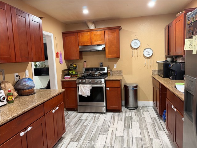 221 North Pearl photo 2