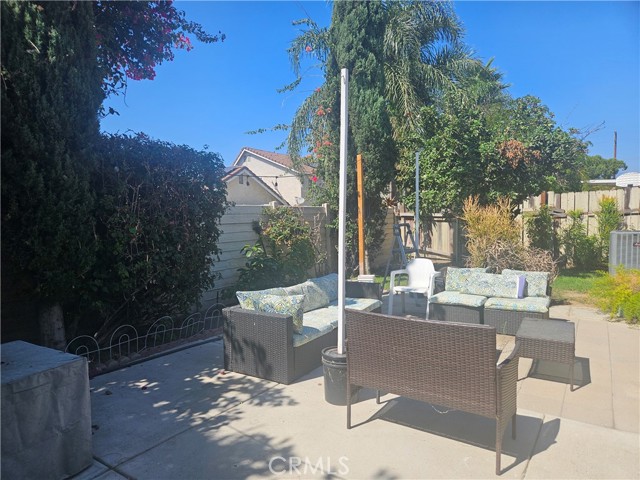 Detail Gallery Image 25 of 32 For 11322 Oakwood, Fontana,  CA 92337 - 4 Beds | 2 Baths