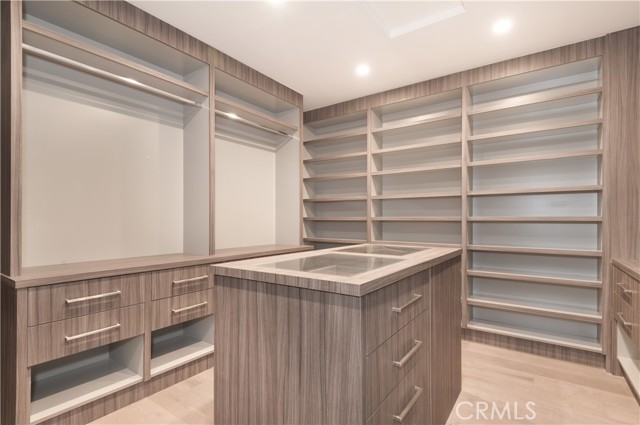 627 N Vista Street, Los Angeles CA: https://media.crmls.org/medias/534ac098-2969-4b74-8479-b144392e6ac4.jpg