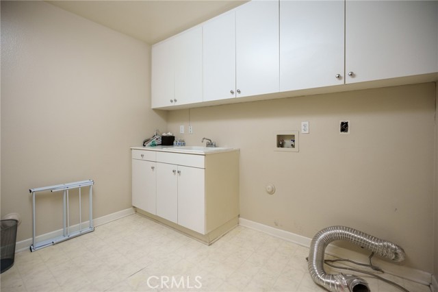 Detail Gallery Image 45 of 46 For 6242 Surfboard, Huntington Beach,  CA 92648 - 3 Beds | 2/1 Baths