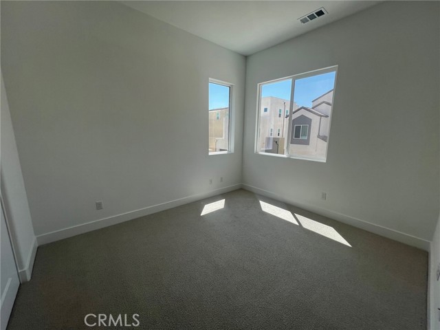 179 Sawbuck, Irvine CA: https://media.crmls.org/medias/534c40b4-29ec-4cb1-b92f-c41119197102.jpg