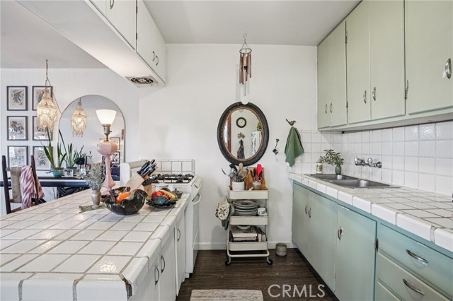 Detail Gallery Image 14 of 39 For 1940 N Ardmore, Manhattan Beach,  CA 90266 - 2 Beds | 1 Baths