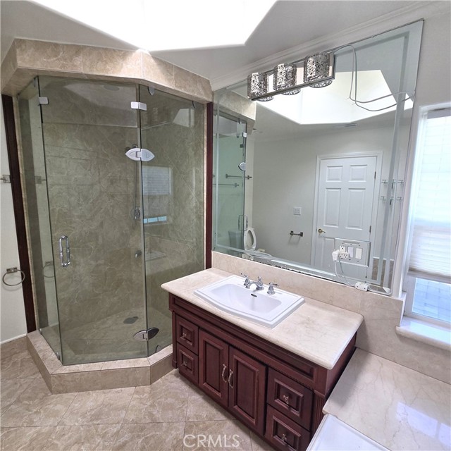 Detail Gallery Image 11 of 21 For 2035 Rangeview, Glendale,  CA 91201 - 3 Beds | 2/1 Baths