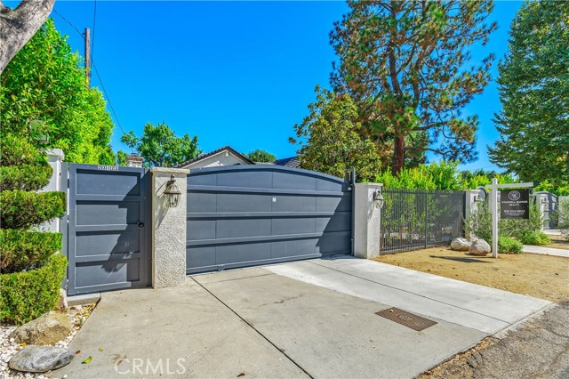 Detail Gallery Image 41 of 41 For 23121 Califa St, Woodland Hills,  CA 91367 - 6 Beds | 5 Baths