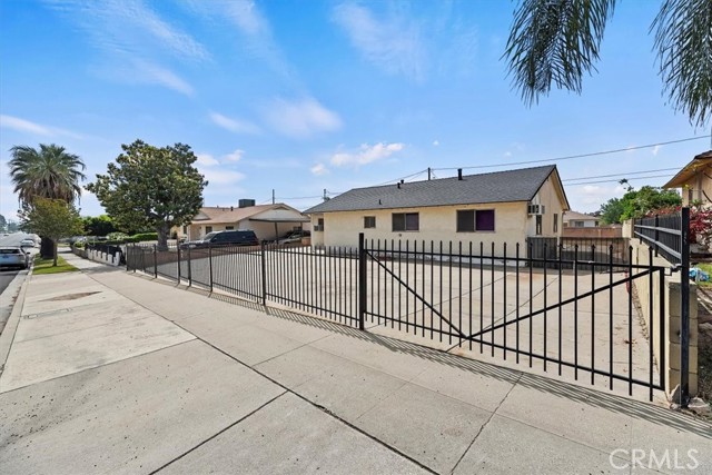 Detail Gallery Image 3 of 43 For 920 W Citrus St, Colton,  CA 92324 - 3 Beds | 1/1 Baths