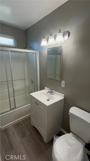 Detail Gallery Image 12 of 28 For 1818 N Kingsley Dr #1,  Los Angeles,  CA 90027 - 2 Beds | 2 Baths
